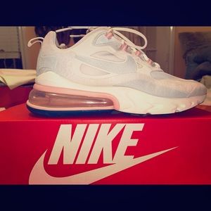 Nike Air Max React 270